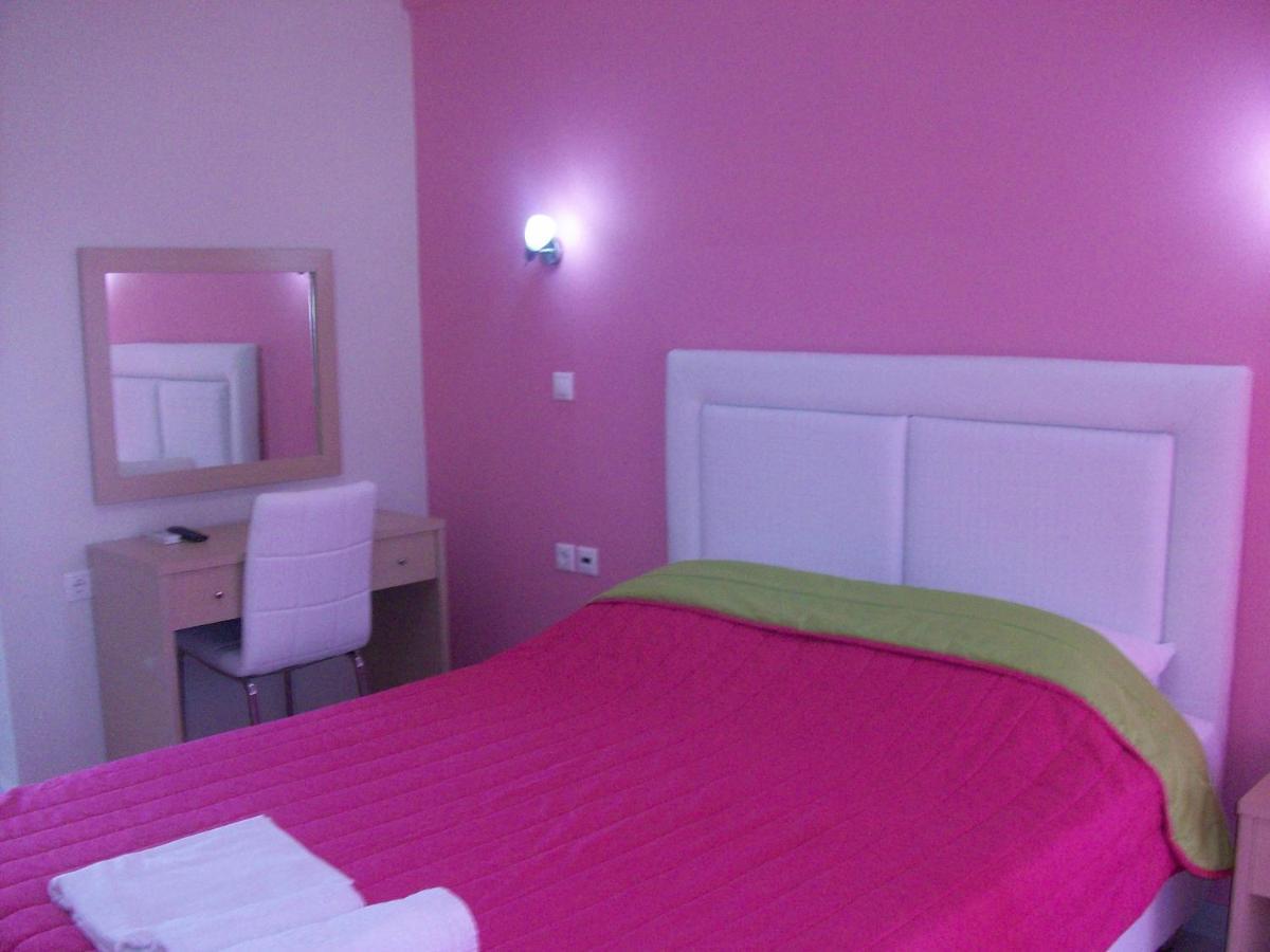 Mavridis Rooms 2 Nikiti  Exteriör bild